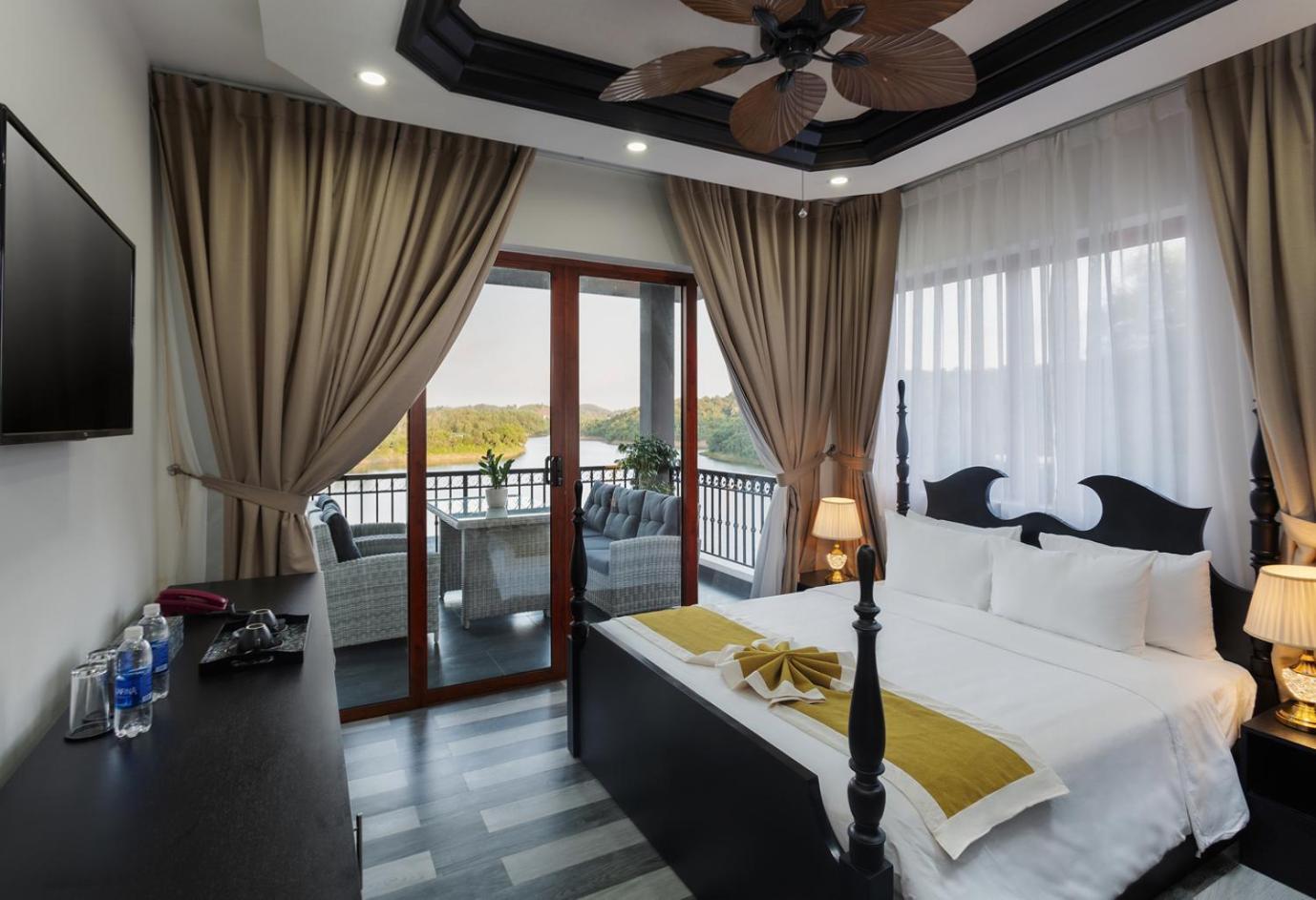Phong Nha Lake House Resort Extérieur photo